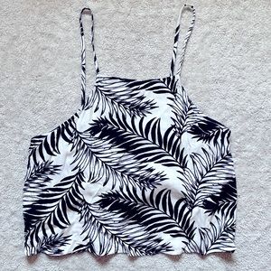 Medium Kendall & Kylie Black and White Palm Leaf Halter Crop Top